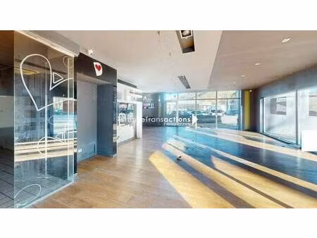 local commercial à louer