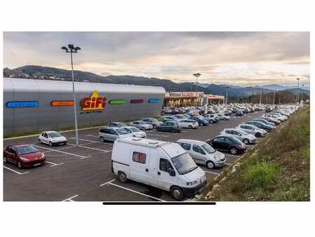 local commercial à louer