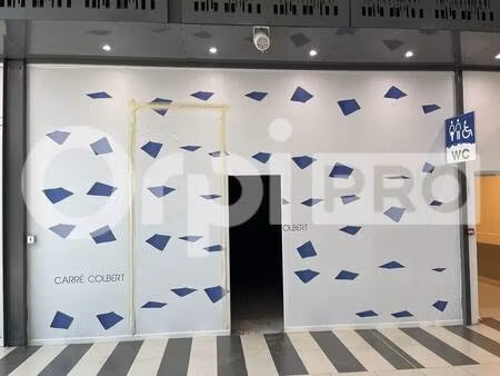 local commercial à louer