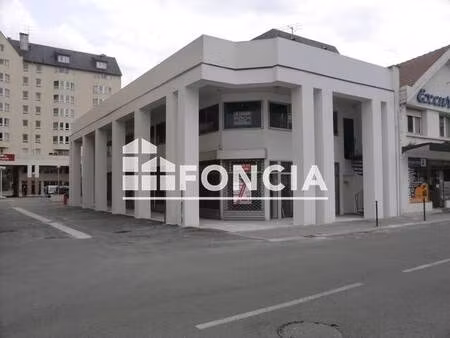 local commercial à louer