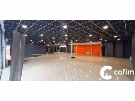 local commercial à louer
