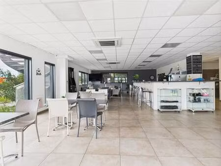 local d'activités à vendre