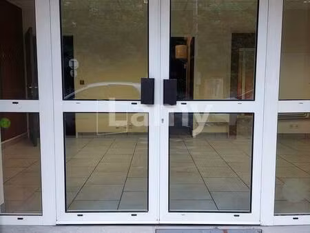 local commercial à louer