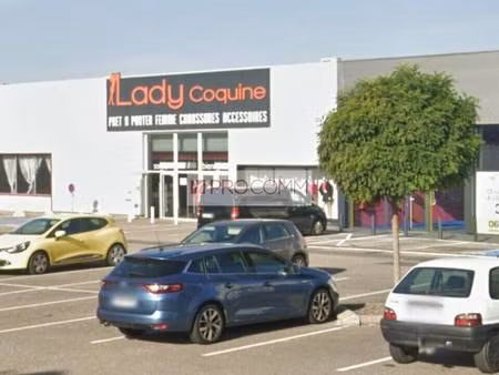 local commercial à louer