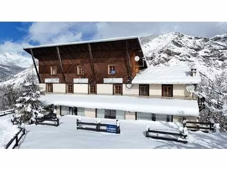 local d'activités à vendre