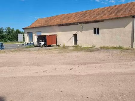 local d'activités à vendre