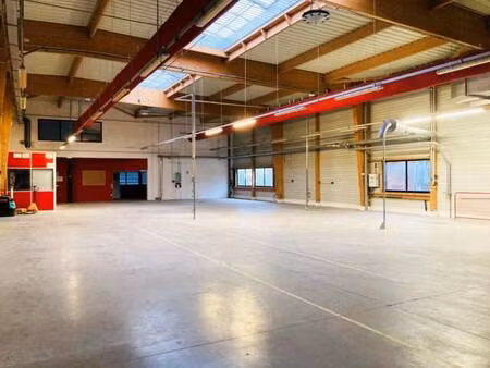 local d'activités à vendre