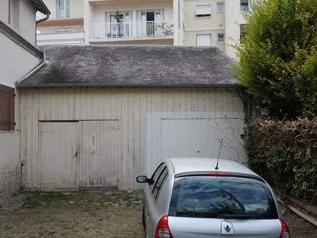 garage/stationnement à vendre