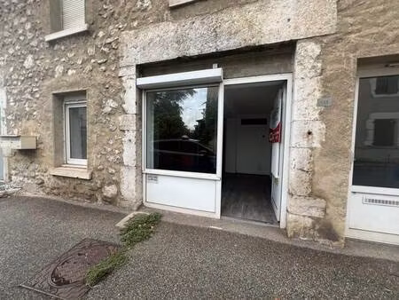 local commercial à louer