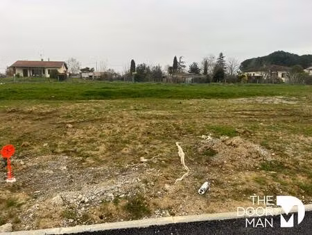 terrain constructible viabilisé à vendre