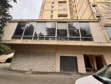 local commercial à vendre