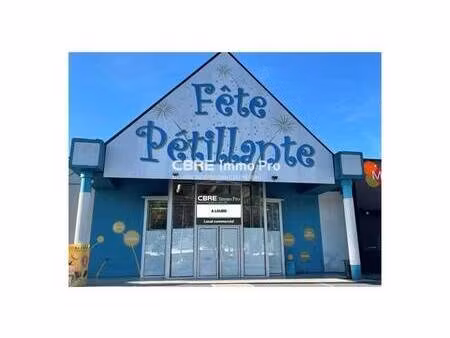 local commercial à louer