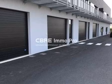 local d'activités à vendre