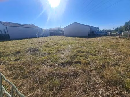 terrain constructible viabilisé à vendre