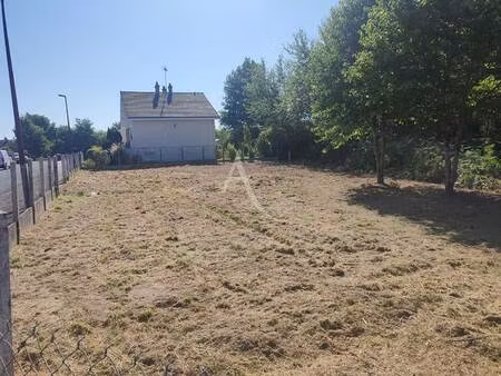 terrain constructible viabilisé à vendre