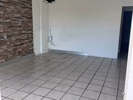 local commercial à louer