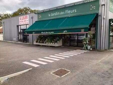 local commercial à louer