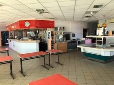 local commercial à louer