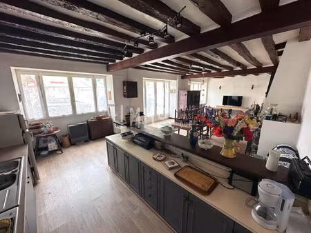 maison de ville 2 chambre et dépendances