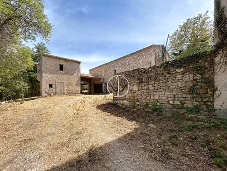 lacoste maison 600 m2 terrain 75645 m2