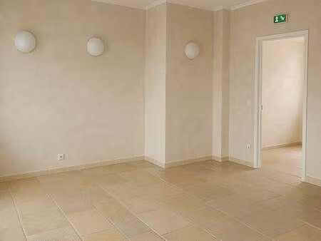 local commercial à vendre