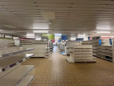 local commercial à louer