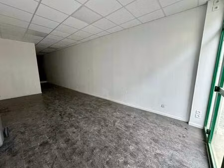 local d'activités à louer