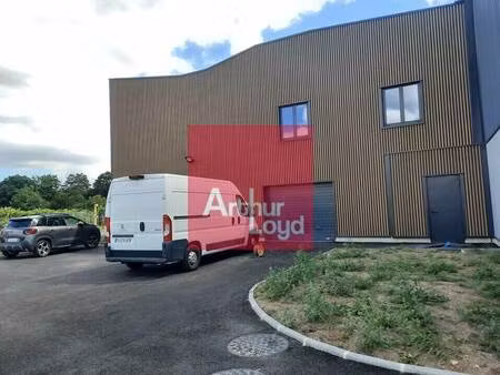 local d'activités à louer