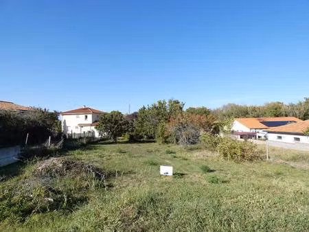terrain constructible viabilisé à vendre