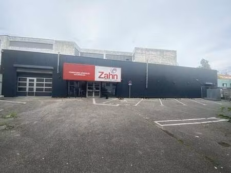 local commercial à louer