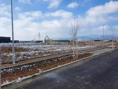 terrain constructible neuf à vendre