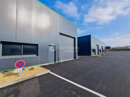 local d'activités à vendre