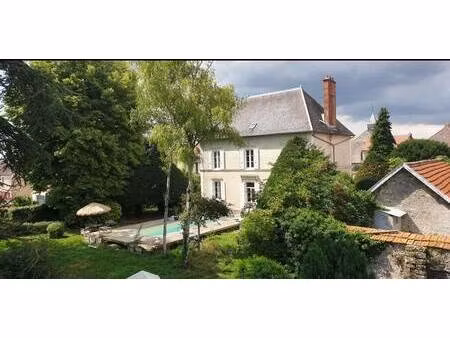 maison de maître piscine à romigny