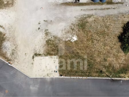 vente terrain 467 m² à eymeux (26730)  74 000 €