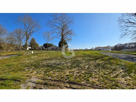 vente terrain 347 m² à poiroux (85440)  60 000 €