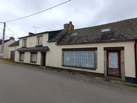 vente maison à rostrenen (22110) : à vendre / 130m² rostrenen