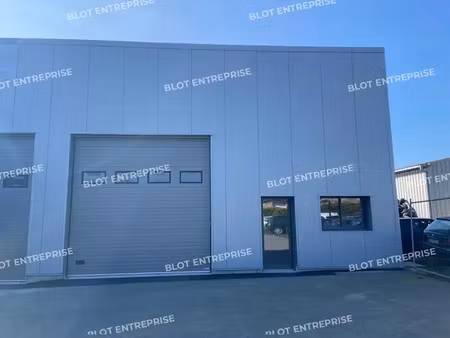a louer - cellule d'activites - bain de bretagne - 200 m²