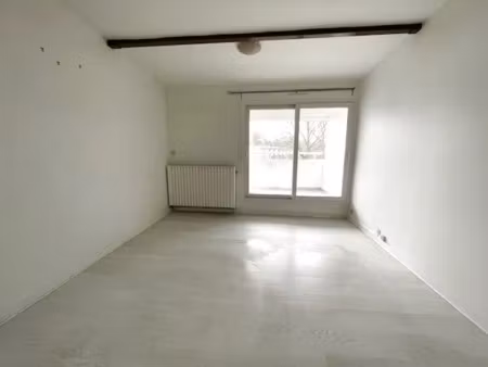 location locaux professionnels 4 pièces 77 m² à survilliers (95470)  1 300 €