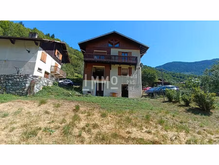 maison avec deux appartements