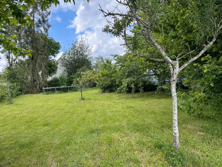 gambais village avec toutes commodités et à proximité immédi