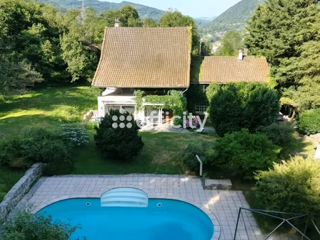 maison 5 pièces - 180 m²