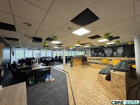 vente bureau le bourget du lac 408 m²