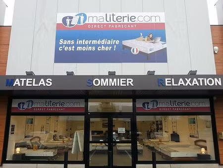 location commerce hauconcourt 235 m²