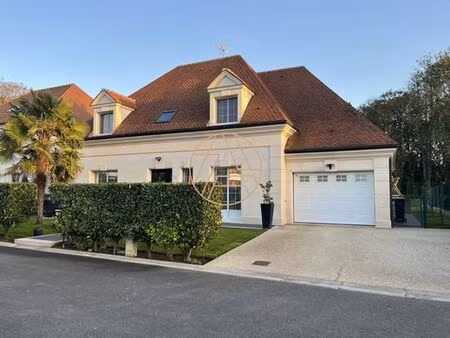 maison de 5 chambres de luxe en vente à ormesson-sur-marne  france