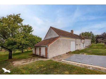 vente maison 6 pièces 190 m² à montrouveau (41800)  185 282 €