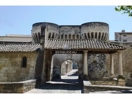 location local commercial 86m² pernes les fontaines 84210