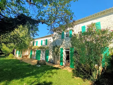 vente maison 6 pièces 188.36 m² à saint-hippolyte (17430)  299 500 €
