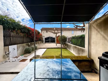 vente maison 4 pièces 74 m² à eyragues (13630)  284 000 €