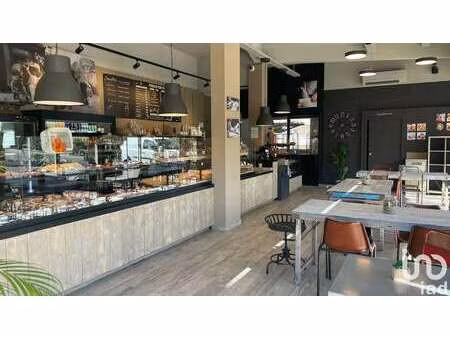 vente bureaux et commerces à saint-raphaël (83530) : à vendre / 175m² saint-raphaël