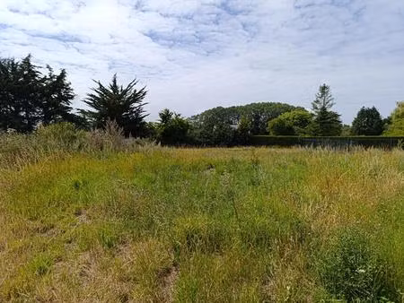 à vendre terrain constructible de 1200 m²